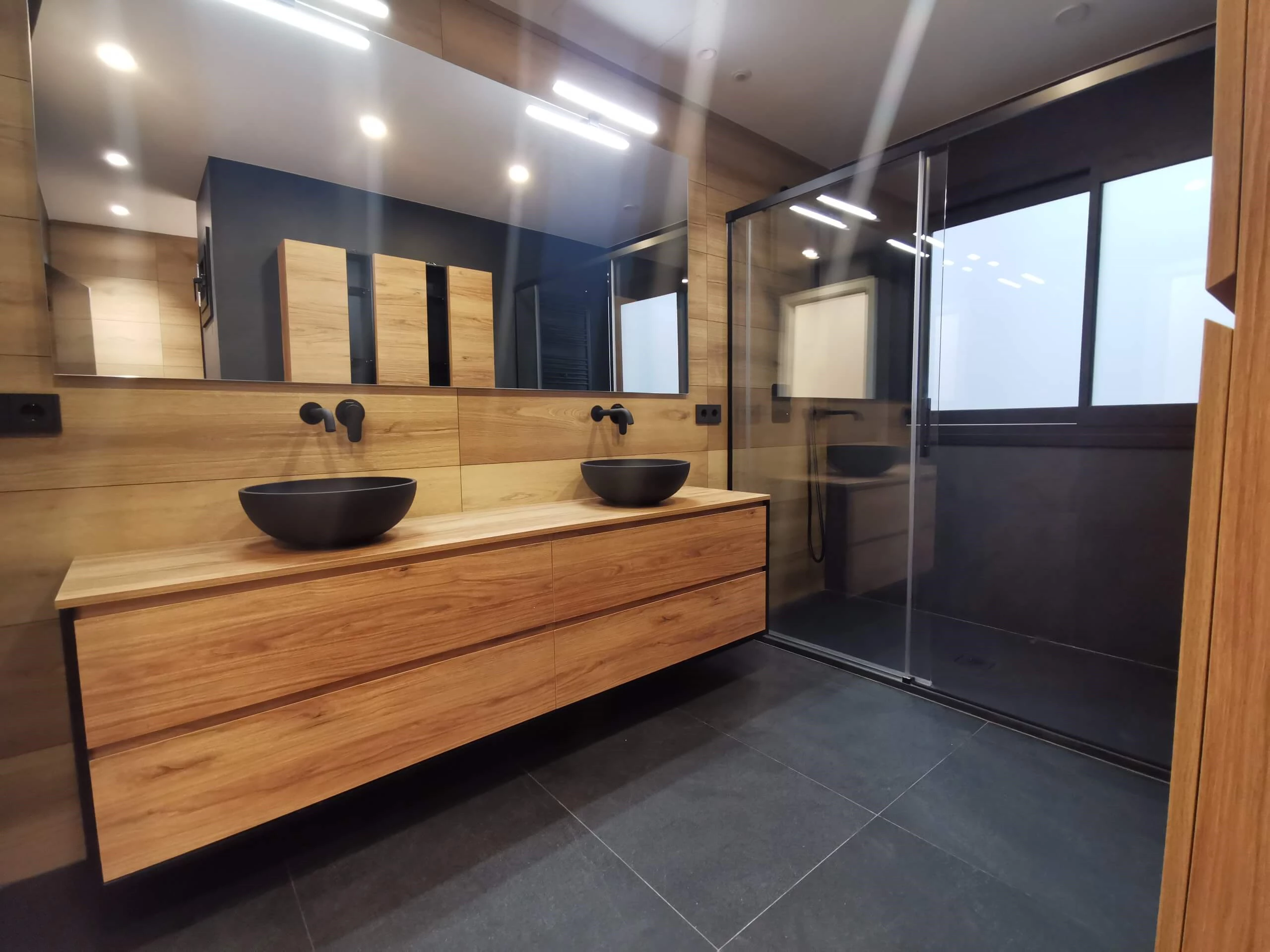 madera en el baño